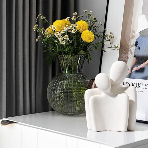 Hugging Couple Statues Ceramic Lover Figurine Characters Coffee Table Décor - Picture 9 of 11